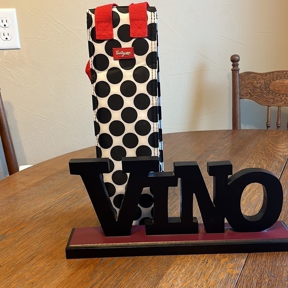 Thirty One wine bag insulated with handles & VINO wooden self standing sign - Picture 15 of 16